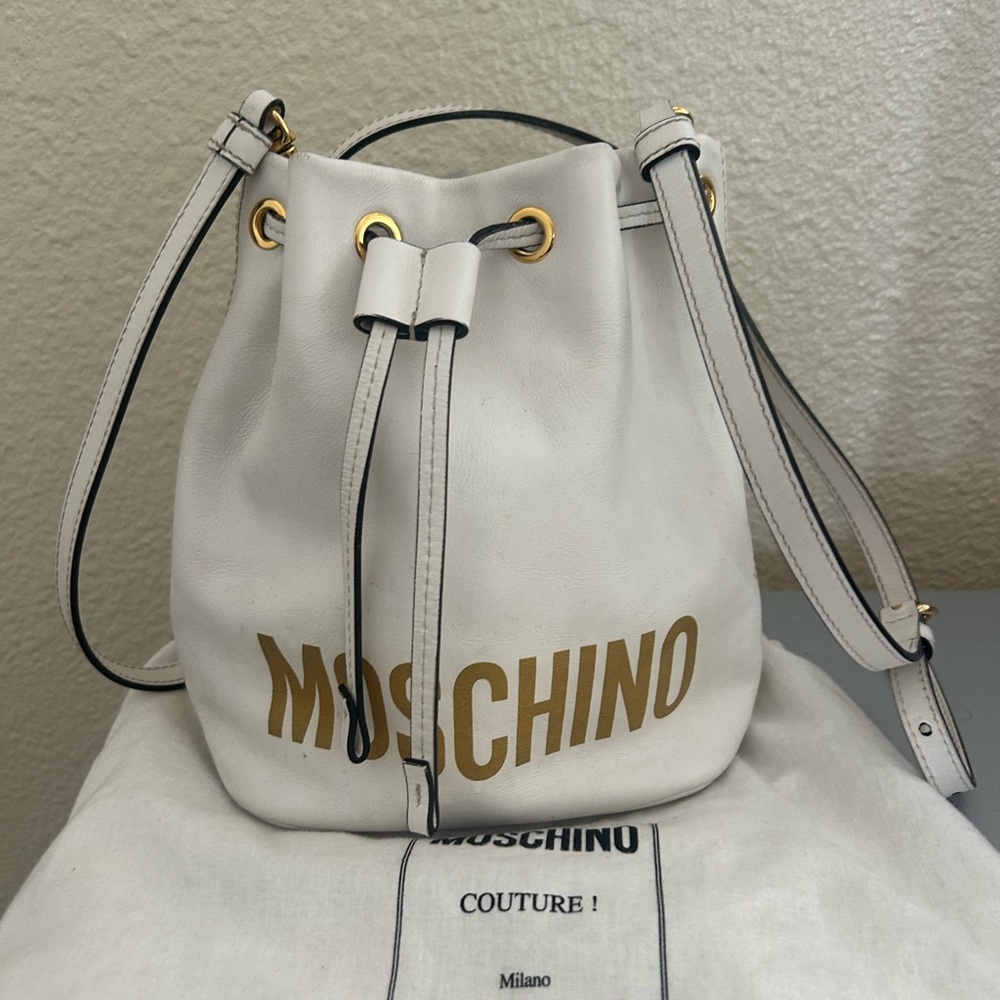 Moschino White and Gold Shoulder Bag